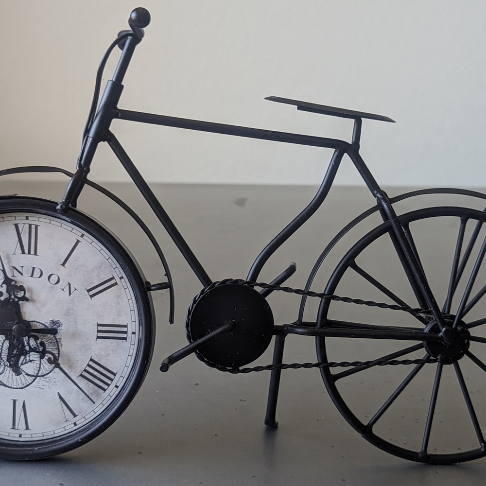 London Tabletop Clock